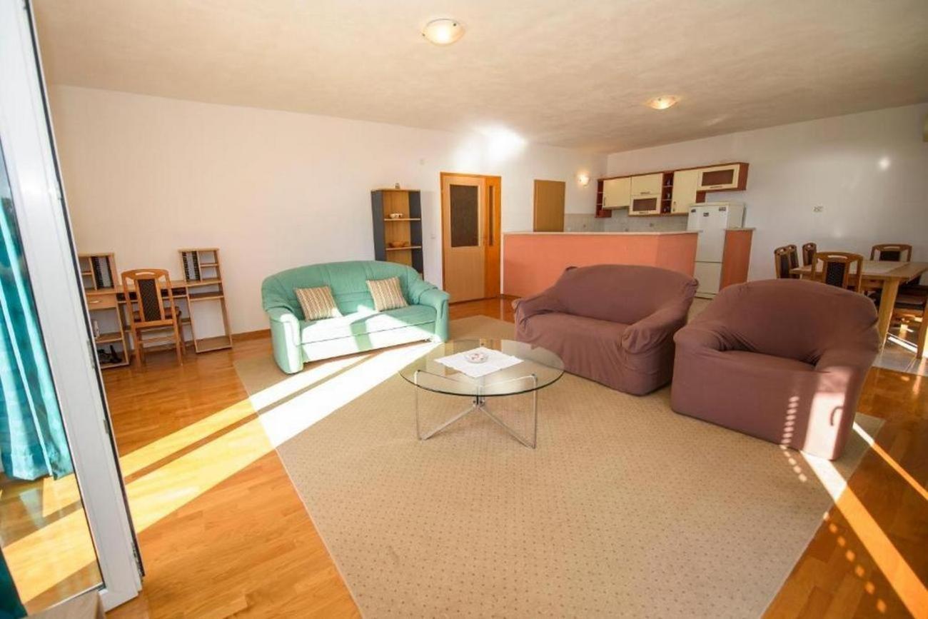 Apartments By The Sea Suhi Potok, Omis - 14555 Jesenice  Δωμάτιο φωτογραφία