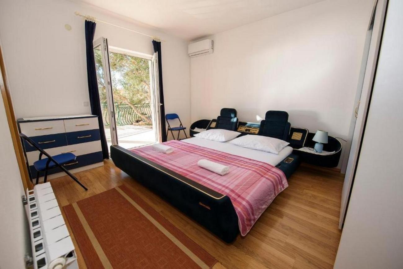 Apartments By The Sea Suhi Potok, Omis - 14555 Jesenice  Εξωτερικό φωτογραφία